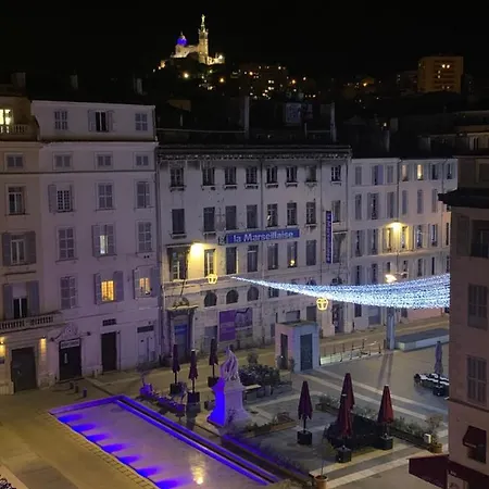 Le Phocéen : T4 Balcon Vue Vieux-port *