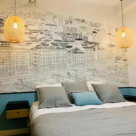 Appartement Le Phocéen : T4 Balcon Vue Vieux-port Marseille